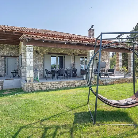 Pietra Akoli Holiday home