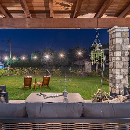 Pietra Akoli 別荘 *