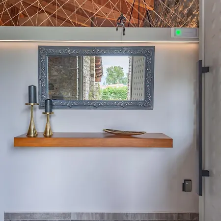 別荘 Pietra Akoli *