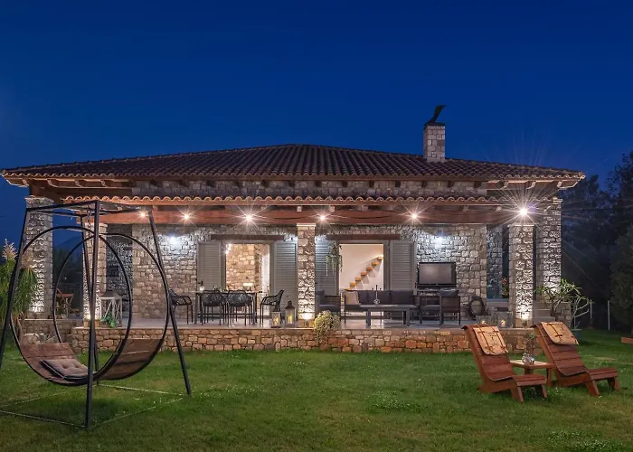 Pietra Akoli * Rodhodháfni